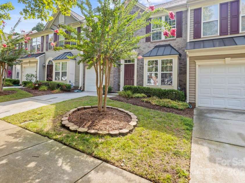 104 Arcadian Way, Mooresville, NC 28117.  MLS# CAR4288099, YatesRealty ID 31627. Mature landscaping in the community