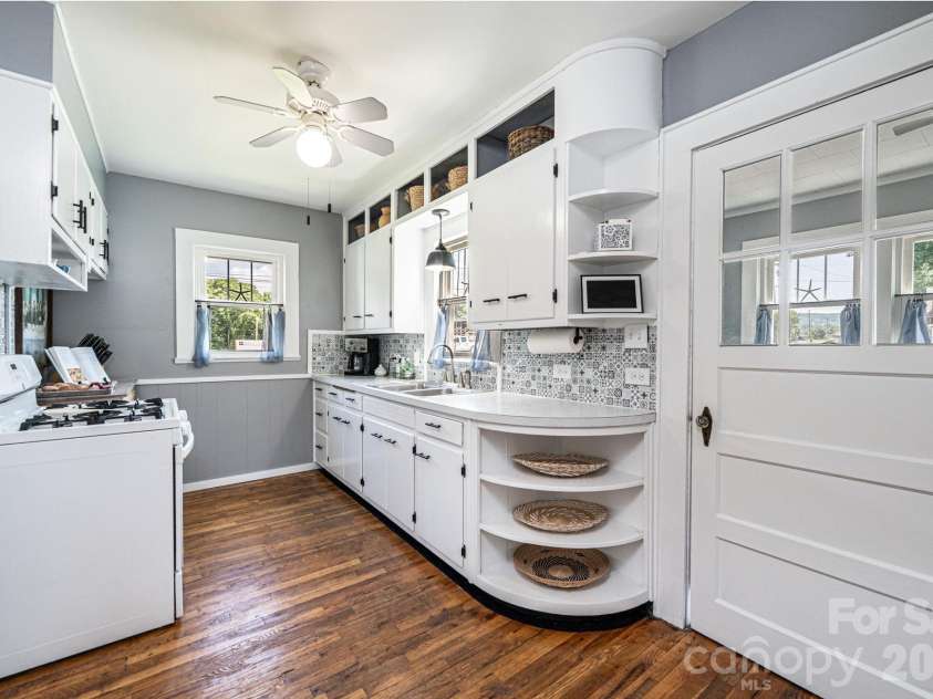 601 Malcolm Boulevard, Connelly Springs, NC 28612.  MLS# CAR4393158, YatesRealty ID 31627. 
