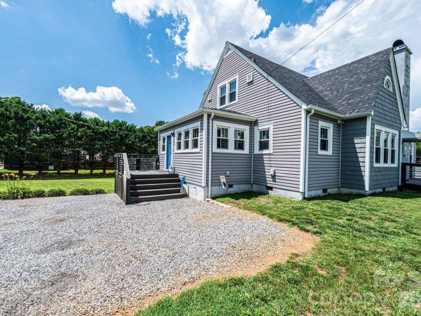 601 Malcolm Boulevard, Connelly Springs, NC 28612.  MLS# CAR4393158, YatesRealty ID 31627. 