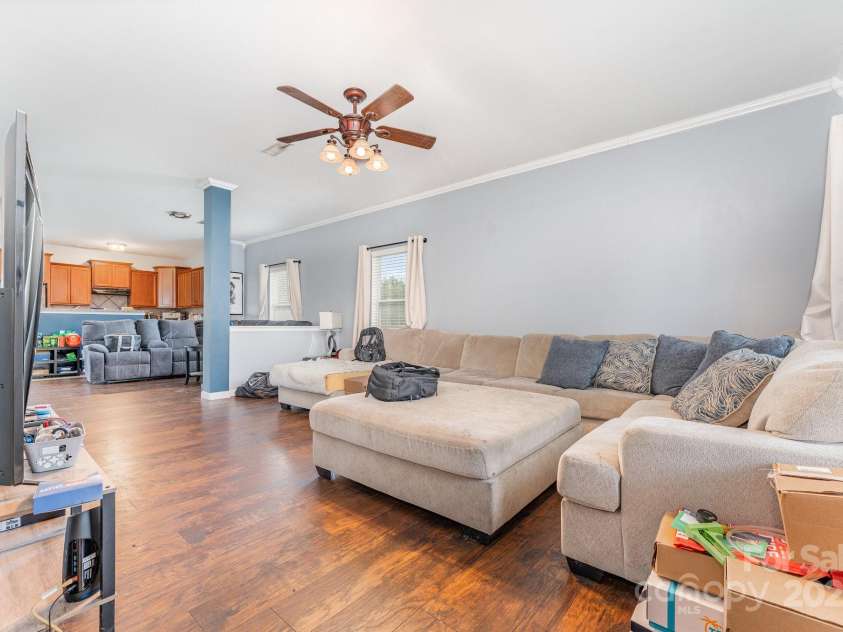 1459 Winter Drive, Statesville, NC 28677.  MLS# CAR4288886, YatesRealty ID 31628. 