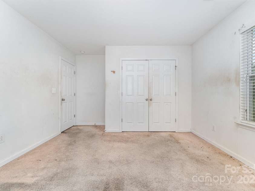 1459 Winter Drive, Statesville, NC 28677.  MLS# CAR4288886, YatesRealty ID 31628. 