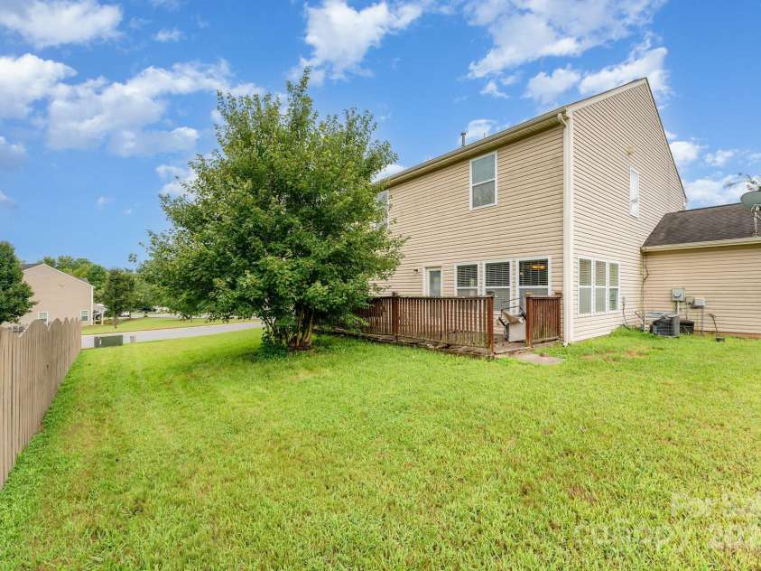 1459 Winter Drive, Statesville, NC 28677.  MLS# CAR4288886, YatesRealty ID 31628. 