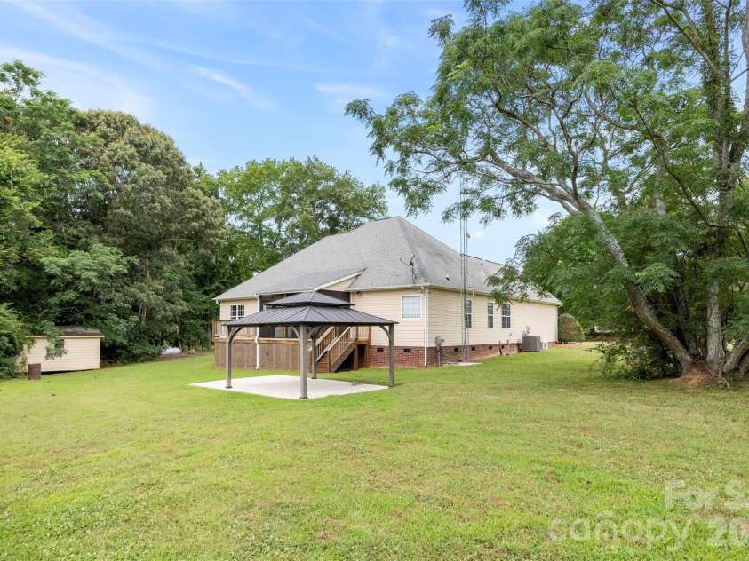 2801 Sweetgrass Lane, Monroe, NC 28112.  MLS# CAR4394232, YatesRealty ID 31628. 