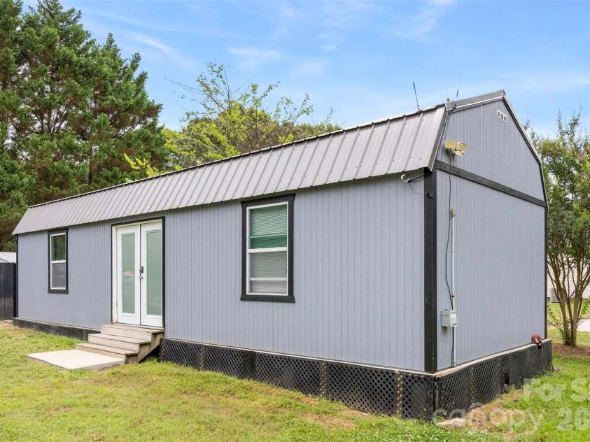 2801 Sweetgrass Lane, Monroe, NC 28112.  MLS# CAR4394232, YatesRealty ID 31628. 