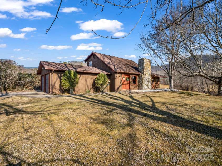 132 Hurd Road, Canton, NC 28716.  MLS# CAR4221298, YatesRealty ID 3163. 