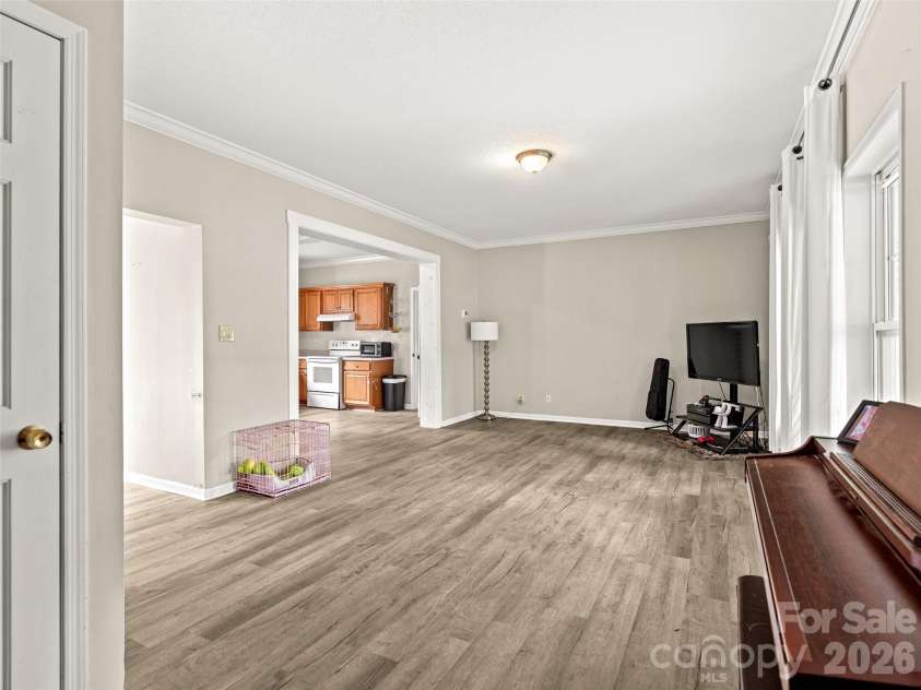 17 Captains Drive, Candler, NC 28715.  MLS# CAR4385874, YatesRealty ID 31630. 