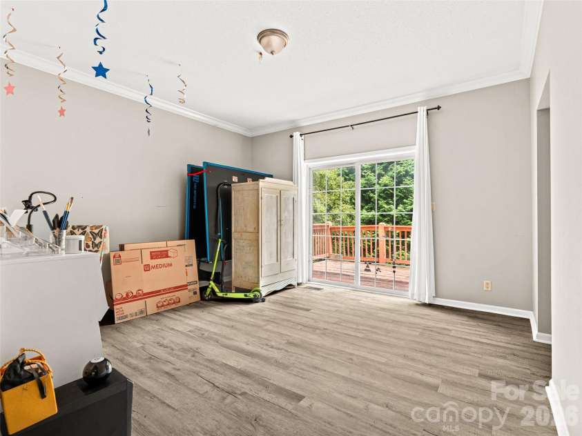 17 Captains Drive, Candler, NC 28715.  MLS# CAR4385874, YatesRealty ID 31630. 