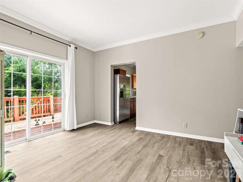 17 Captains Drive, Candler, NC 28715.  MLS# CAR4385874, YatesRealty ID 31630. 