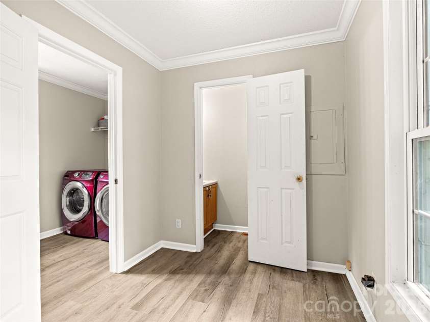 17 Captains Drive, Candler, NC 28715.  MLS# CAR4385874, YatesRealty ID 31630. 