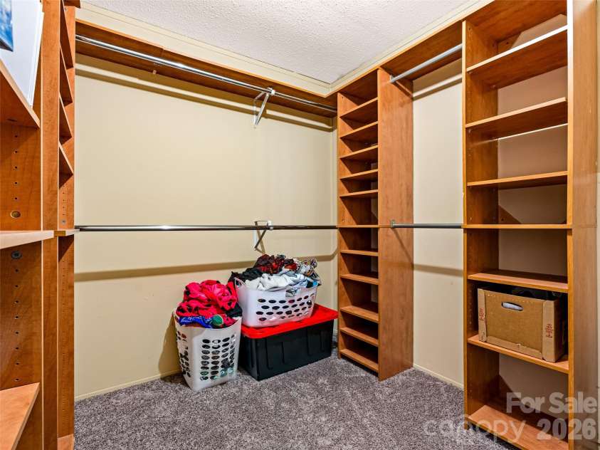 17 Captains Drive, Candler, NC 28715.  MLS# CAR4385874, YatesRealty ID 31630. 