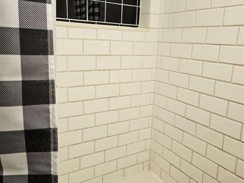 72 Mills Gap Road, Asheville, NC 28803.  MLS# CAR4285631, YatesRealty ID 31630. 