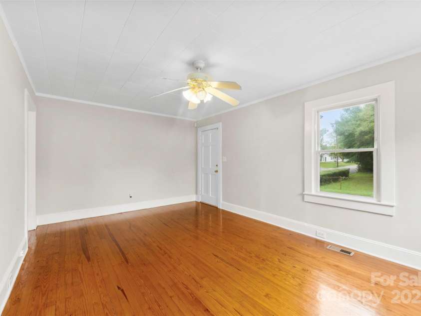 201 Sacco Street, Belmont, NC 28012.  MLS# CAR4290258, YatesRealty ID 31631. 