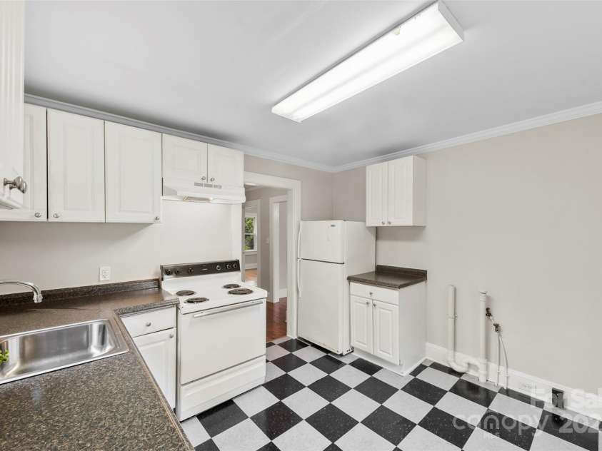 201 Sacco Street, Belmont, NC 28012.  MLS# CAR4290258, YatesRealty ID 31631. 