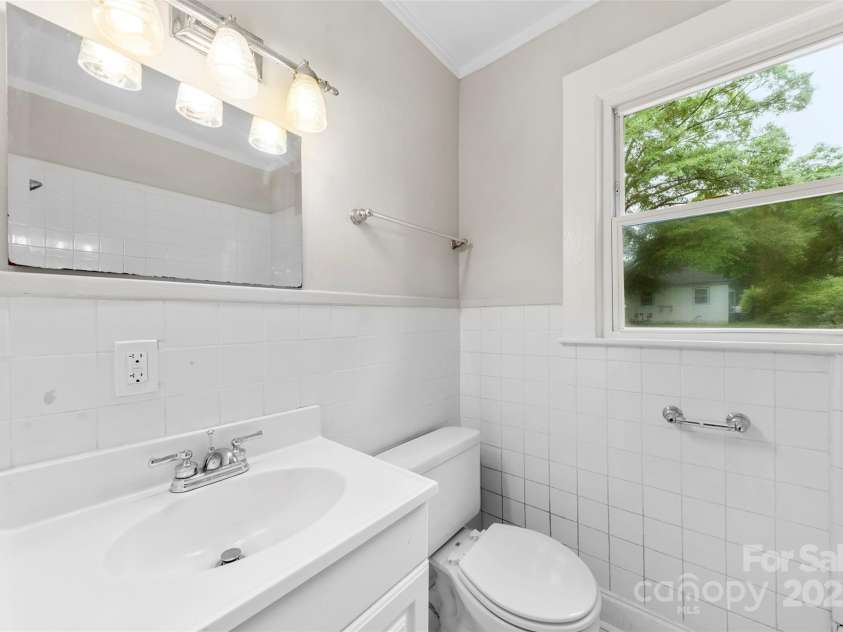 201 Sacco Street, Belmont, NC 28012.  MLS# CAR4290258, YatesRealty ID 31631. 