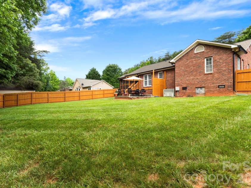 7760 Wallace Lane, Denver, NC 28037.  MLS# CAR4395134, YatesRealty ID 31631. 