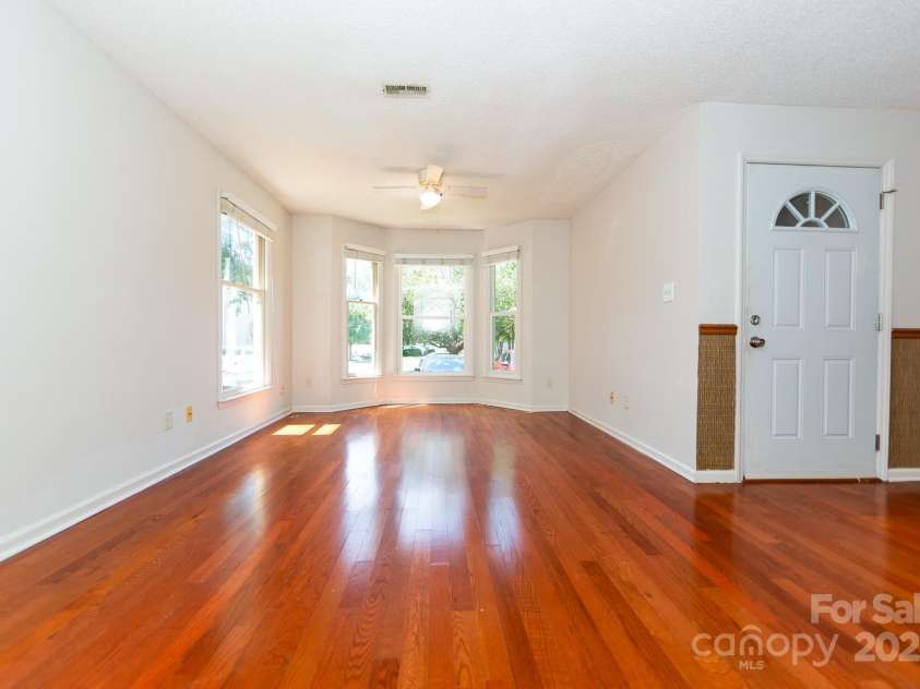 7330 Rose Terrace Court, Charlotte, NC 28215.  MLS# CAR4288319, YatesRealty ID 31632. 