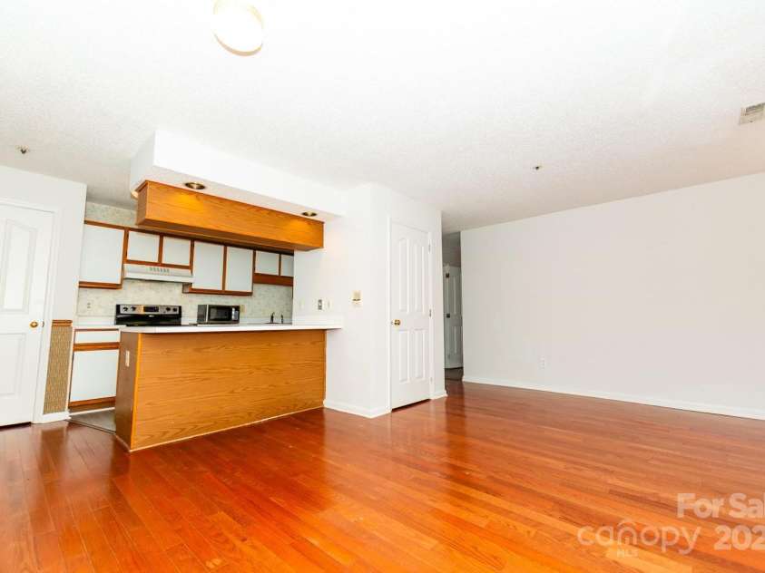 7330 Rose Terrace Court, Charlotte, NC 28215.  MLS# CAR4288319, YatesRealty ID 31632. 