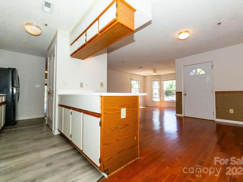 7330 Rose Terrace Court, Charlotte, NC 28215.  MLS# CAR4288319, YatesRealty ID 31632. 