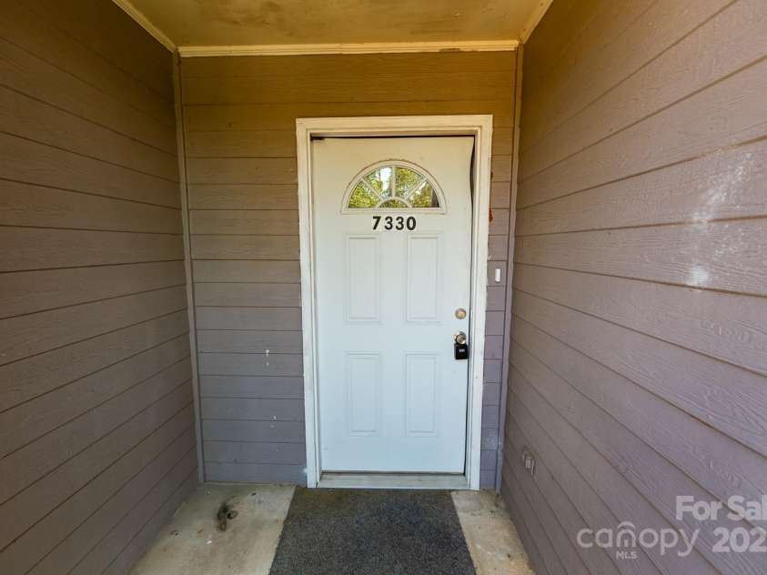 7330 Rose Terrace Court, Charlotte, NC 28215.  MLS# CAR4288319, YatesRealty ID 31632. 