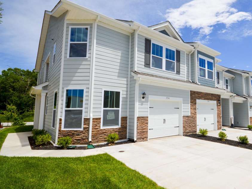 362 Creekview Road, Hendersonville, NC 28792.  MLS# CAR4286506, YatesRealty ID 31633. Photos are representative