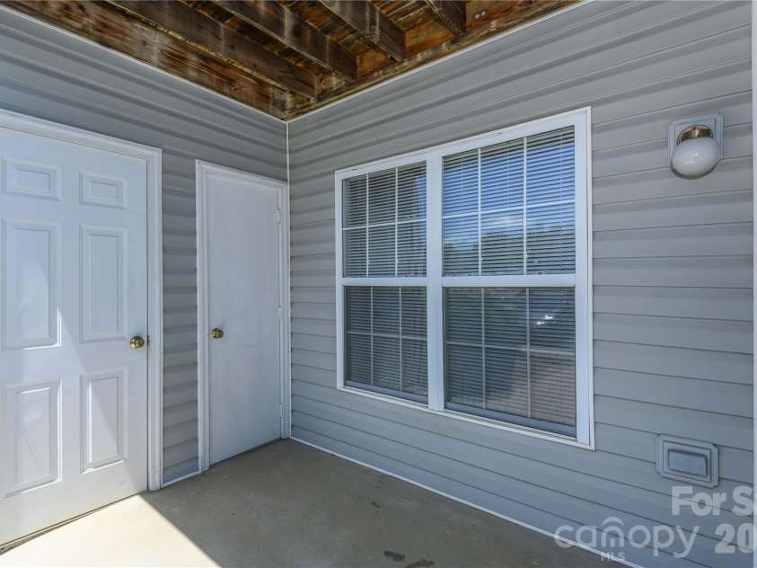 5008 Lawndale Drive, Greensboro, NC 27455.  MLS# CAR4395458, YatesRealty ID 31633. Storage Room