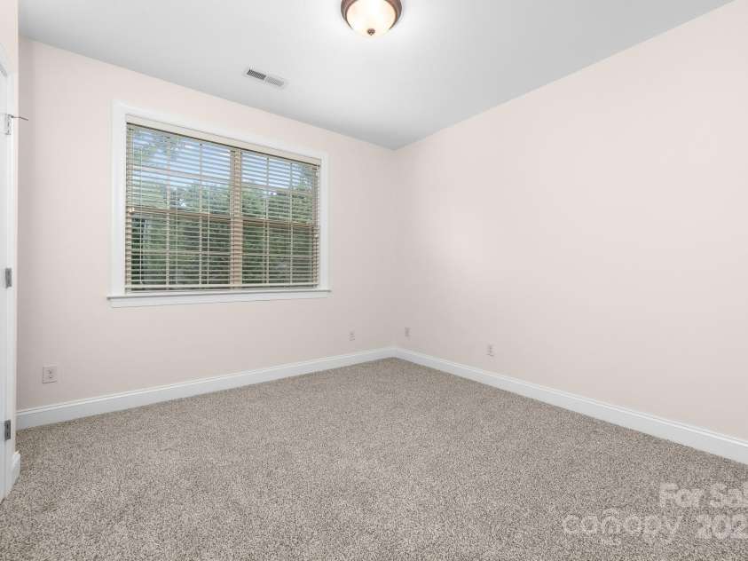 10321 Lemington Drive, Mint Hill, NC 28227.  MLS# CAR4269463, YatesRealty ID 31634. 