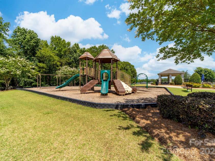 10321 Lemington Drive, Mint Hill, NC 28227.  MLS# CAR4269463, YatesRealty ID 31634. Community playground
