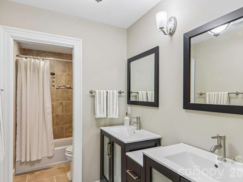 106 Saddle Ridge Drive, Alexander, NC 28701.  MLS# CAR4392356, YatesRealty ID 31634. 