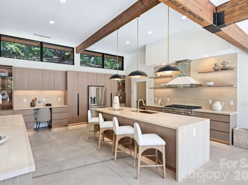 704 Charles Avenue, Charlotte, NC 28205.  MLS# CAR4393616, YatesRealty ID 31635. 