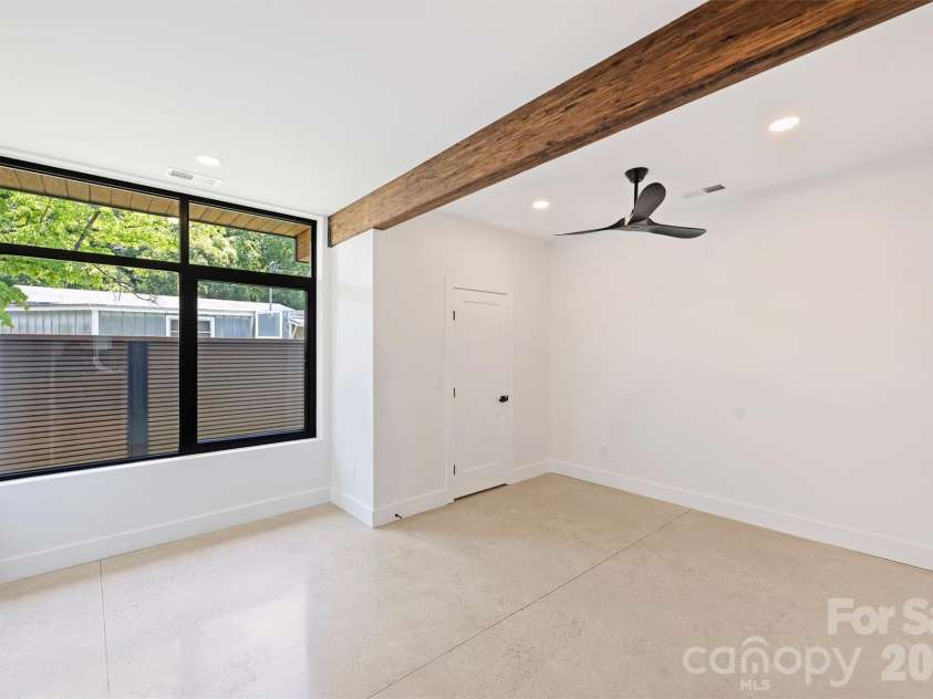 704 Charles Avenue, Charlotte, NC 28205.  MLS# CAR4393616, YatesRealty ID 31635. 