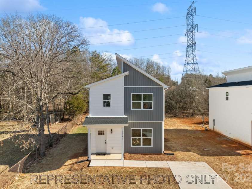 207 Knot Street, Shelby, NC 28150.  MLS# CAR4271216, YatesRealty ID 31636. Exterior|*actual finishes, structural selections, and orientation may vary