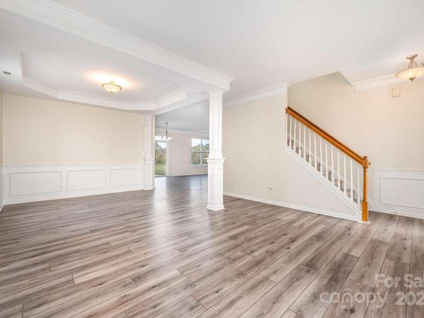 5632 Verrazano Drive, Waxhaw, NC 28173.  MLS# CAR4311987, YatesRealty ID 31637. 