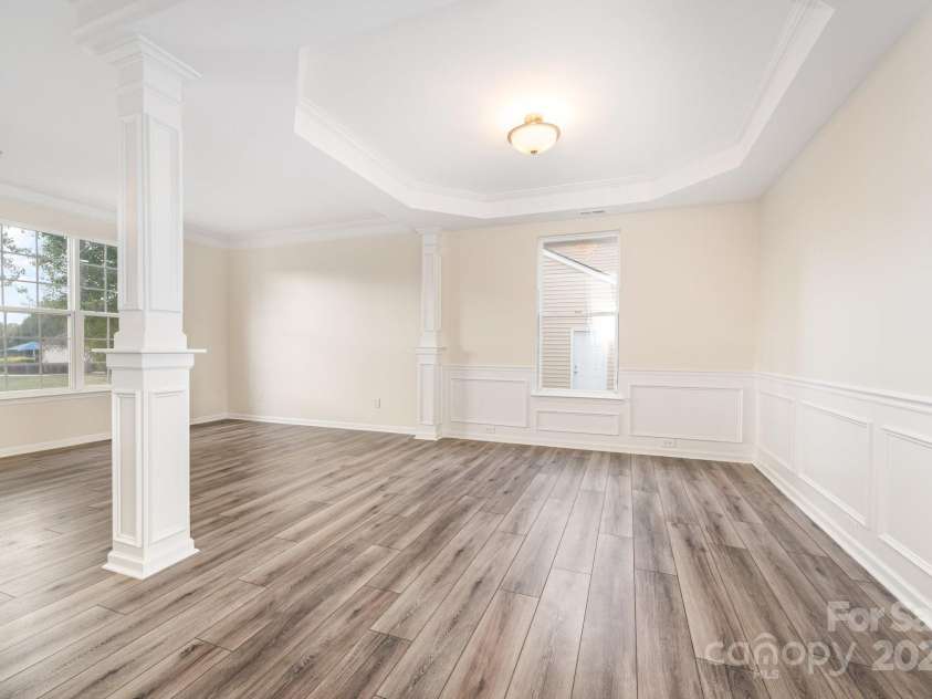 5632 Verrazano Drive, Waxhaw, NC 28173.  MLS# CAR4311987, YatesRealty ID 31637. 