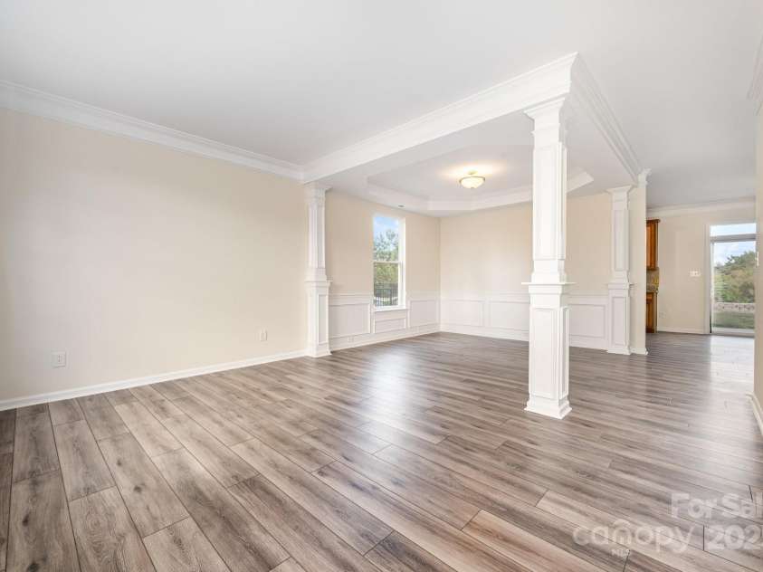 5632 Verrazano Drive, Waxhaw, NC 28173.  MLS# CAR4311987, YatesRealty ID 31637. 