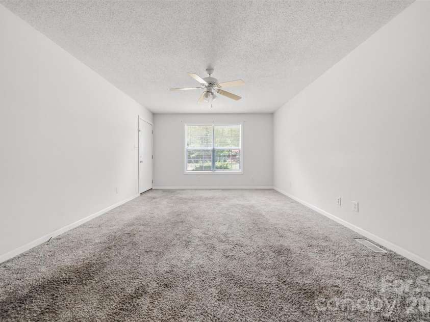 800 Horseshoe Lake Road, Lincolnton, NC 28092.  MLS# CAR4392995, YatesRealty ID 31637. 