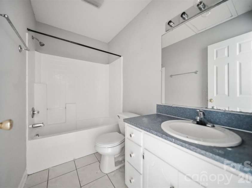 800 Horseshoe Lake Road, Lincolnton, NC 28092.  MLS# CAR4392995, YatesRealty ID 31637. 
