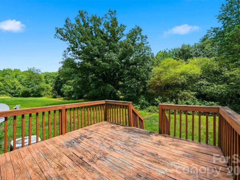 800 Horseshoe Lake Road, Lincolnton, NC 28092.  MLS# CAR4392995, YatesRealty ID 31637. 