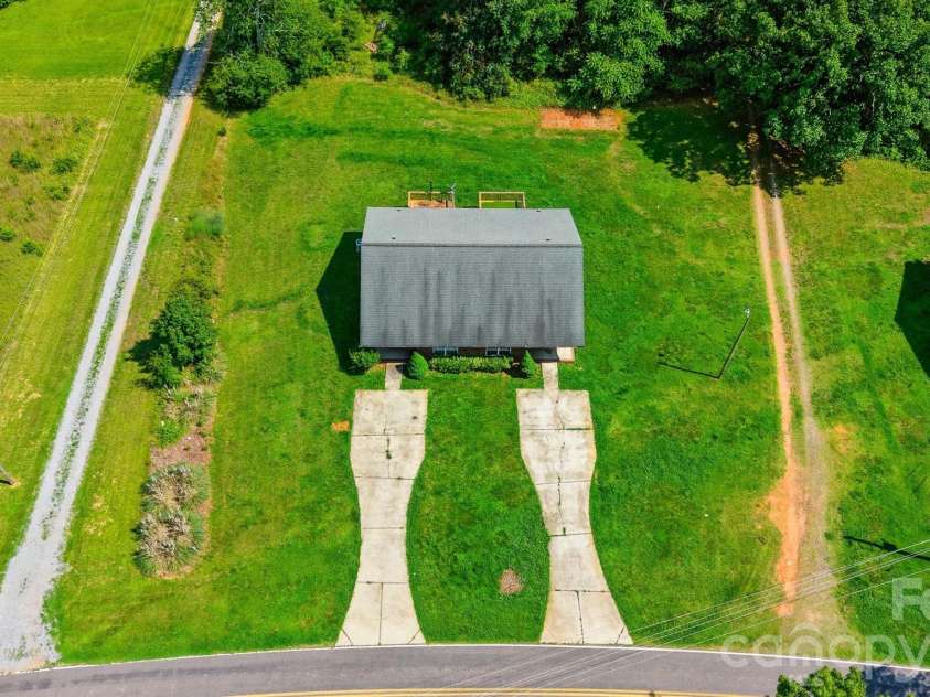 820 Horseshoe Lake Road, Lincolnton, NC 28092.  MLS# CAR4393688, YatesRealty ID 31638. 