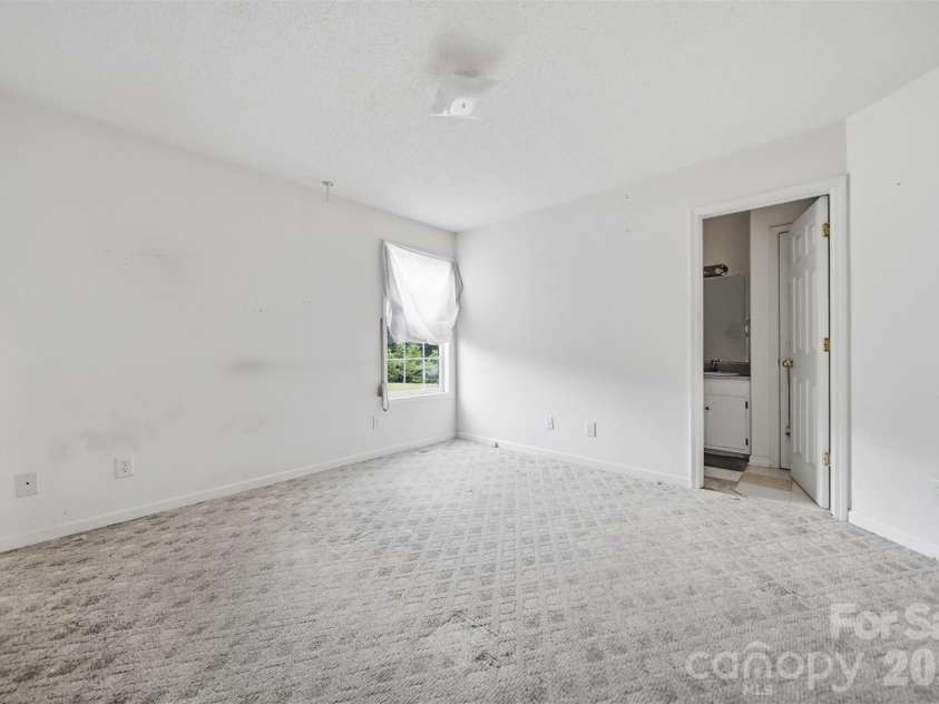 820 Horseshoe Lake Road, Lincolnton, NC 28092.  MLS# CAR4393688, YatesRealty ID 31638. 