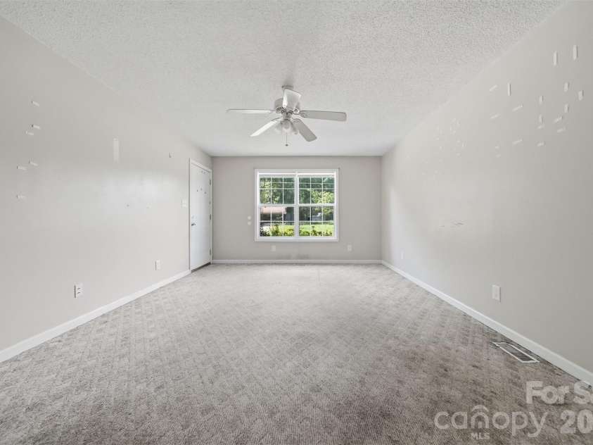 820 Horseshoe Lake Road, Lincolnton, NC 28092.  MLS# CAR4393688, YatesRealty ID 31638. 