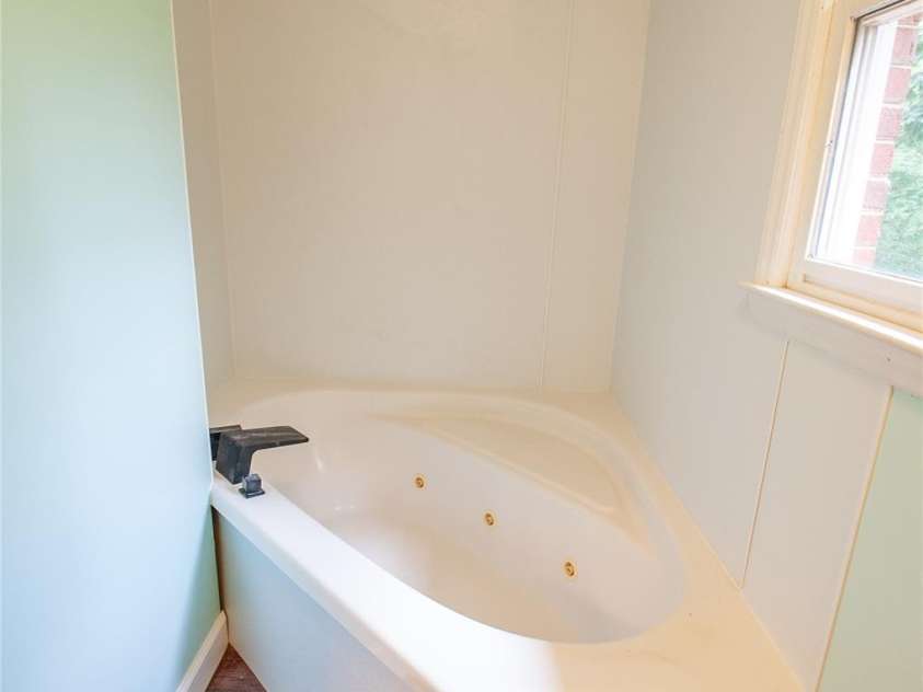 2540 Heritage Circle, Statesville, NC 28625.  MLS# CAR4246736, YatesRealty ID 31639. 