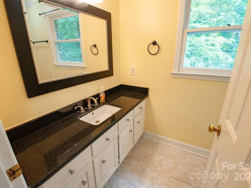 2540 Heritage Circle, Statesville, NC 28625.  MLS# CAR4246736, YatesRealty ID 31639. 