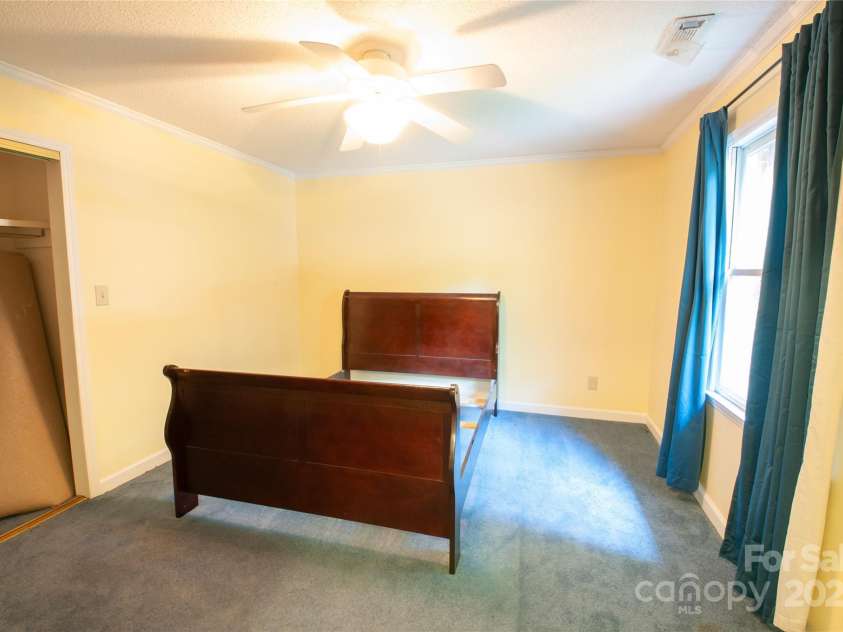 2540 Heritage Circle, Statesville, NC 28625.  MLS# CAR4246736, YatesRealty ID 31639. 