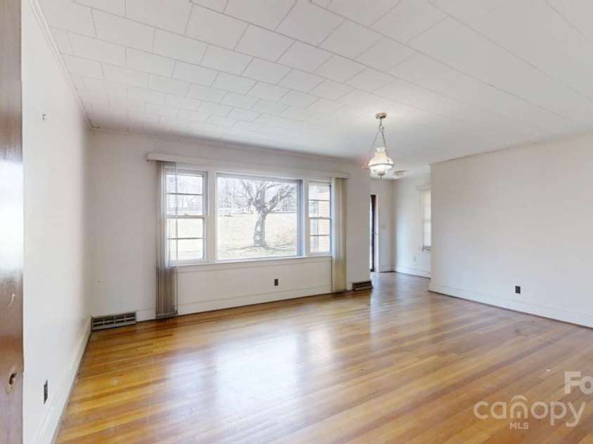 4774 NC 150 Highway, Lincolnton, NC 28092.  MLS# CAR4226558, YatesRealty ID 3164. 