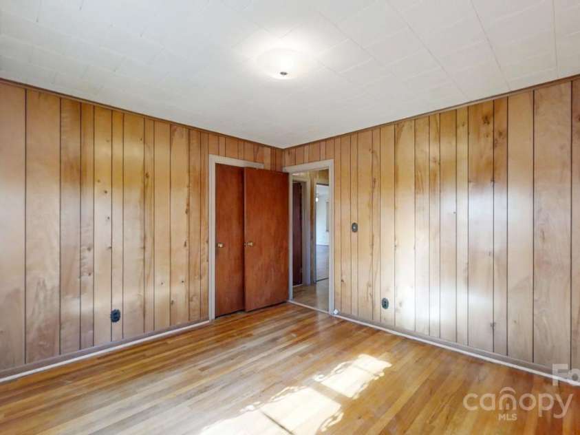 4774 NC 150 Highway, Lincolnton, NC 28092.  MLS# CAR4226558, YatesRealty ID 3164. 