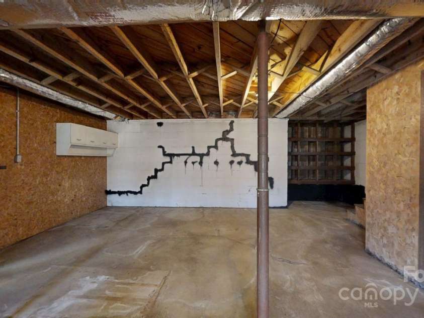 4774 NC 150 Highway, Lincolnton, NC 28092.  MLS# CAR4226558, YatesRealty ID 3164. 