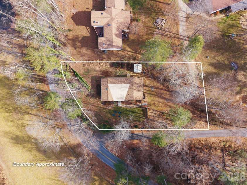 72 Lacey Lane, Hendersonville, NC 28739.  MLS# CAR4308230, YatesRealty ID 3164. Aerial of 72 Lacey Lane