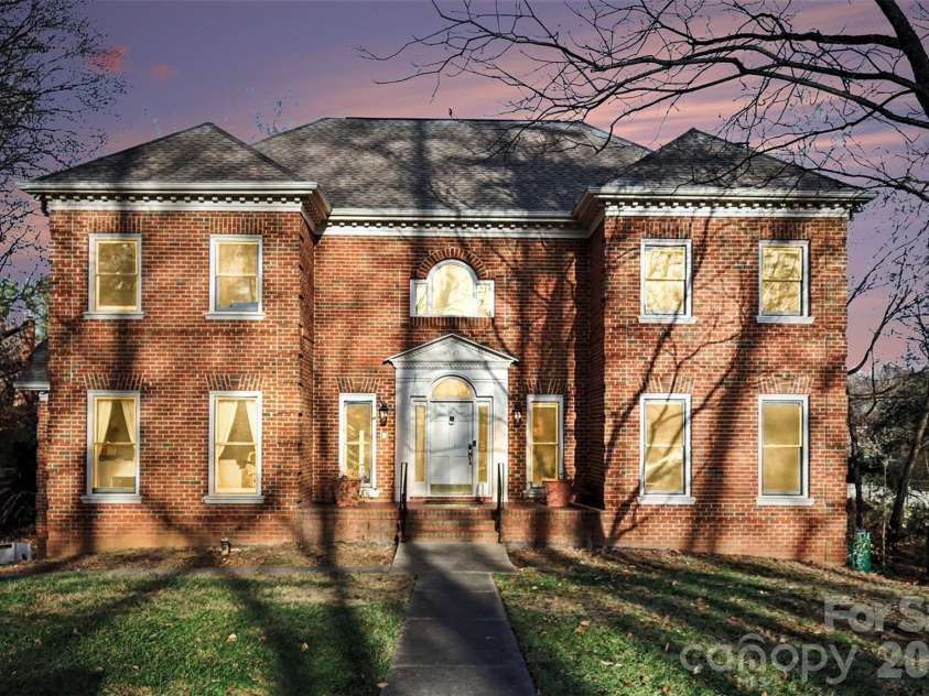 9908 Colvard Circle, Charlotte, NC 28269.  MLS# CAR4332495, YatesRealty ID 3164. 