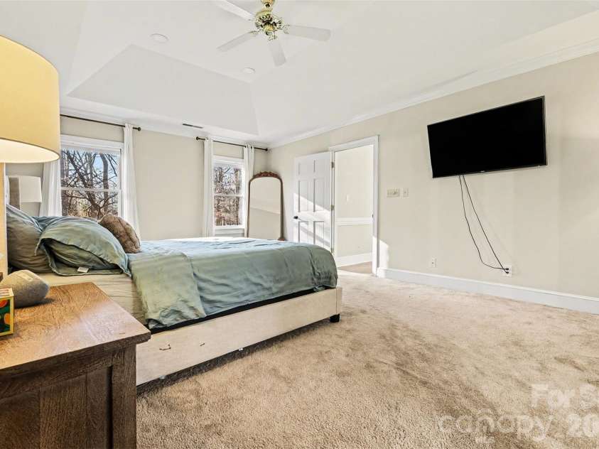 9908 Colvard Circle, Charlotte, NC 28269.  MLS# CAR4332495, YatesRealty ID 3164. Primary Bedroom