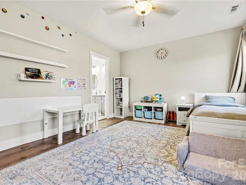 9908 Colvard Circle, Charlotte, NC 28269.  MLS# CAR4332495, YatesRealty ID 3164. Secondary bedroom